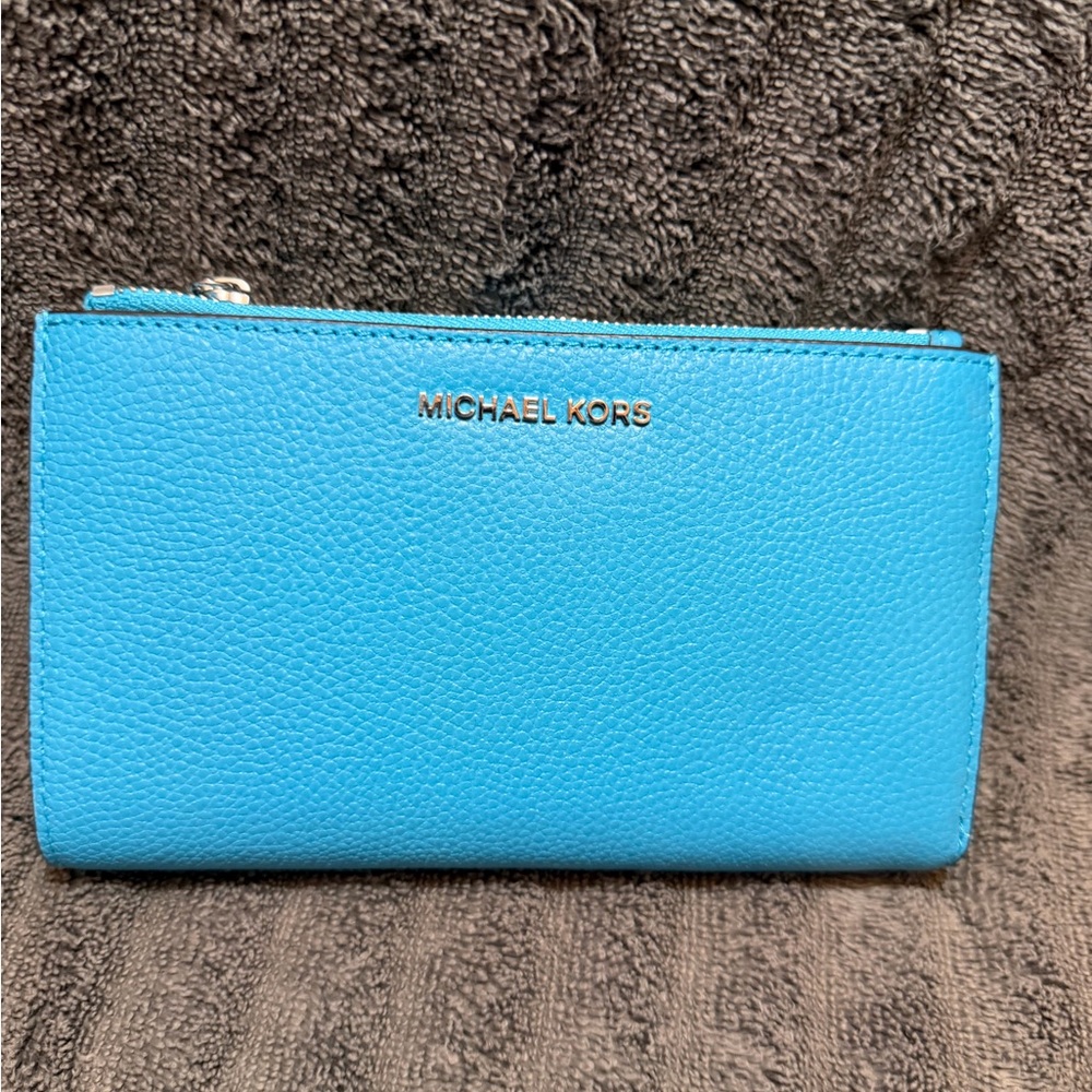 Michael Kors Adele Double-Zip Pebble Leather Phone Wristlet- Santorini Blue-NEW